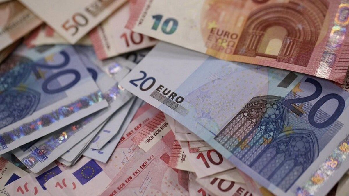 قیمت دلار بازار آزاد امروز ۲۰ اردیبهشت در آستانه دور چهارم مذاکرات ایران و آمریکا