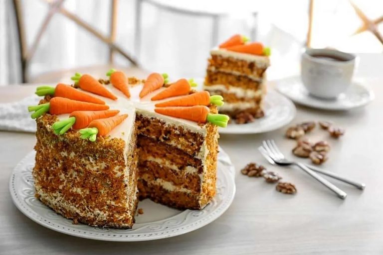 طرز تهیه کیک هویج کافی شاپی، پوک، نرم و خوشمزه