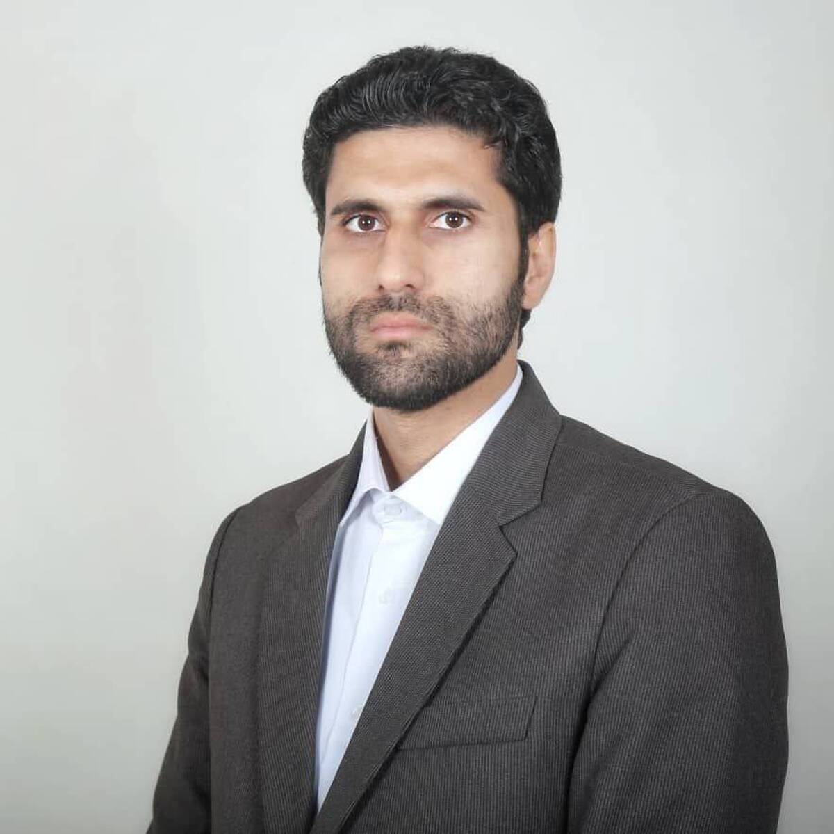 وزارت اقتصاد در لبه تیغ تصمیم
