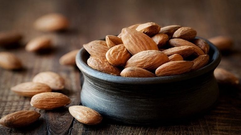 این آجیل بیشترین میزان ویتامین E را بین مغز‌ها دارد