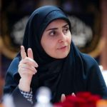 سفر وزیر راه به کیش جنجالی شد