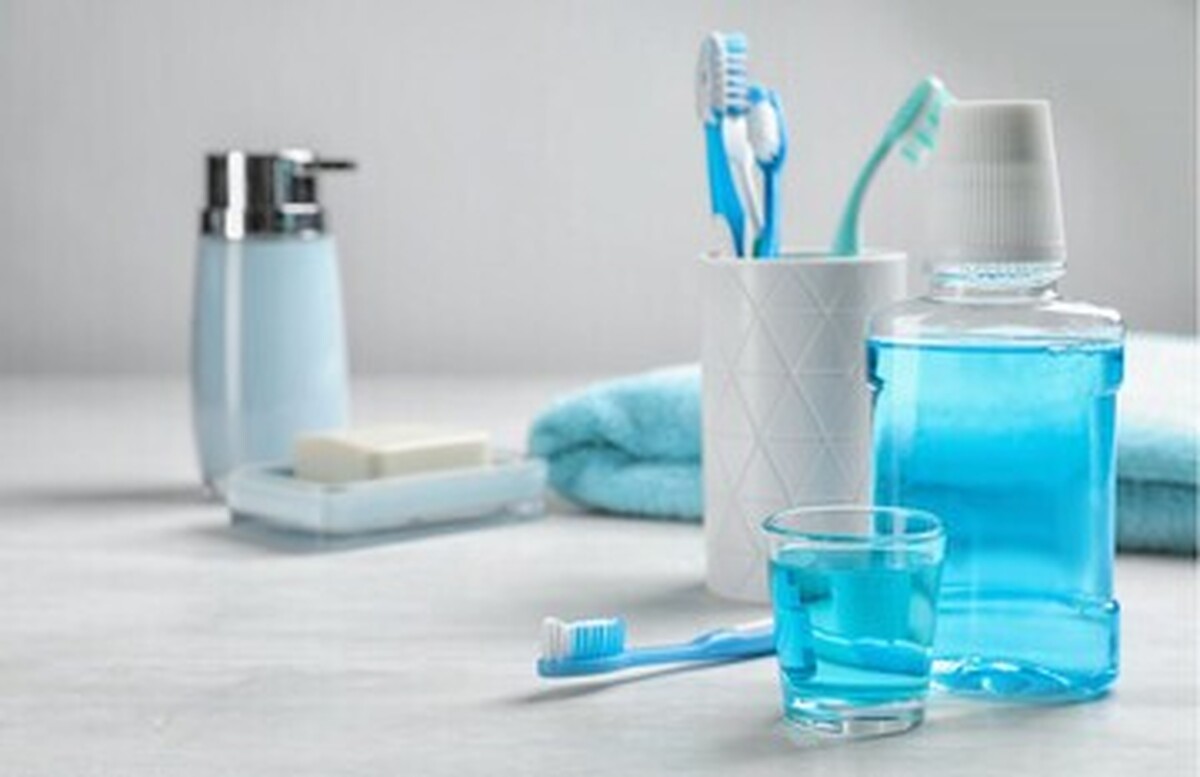 پلاک دندان و التهاب لثه با دهانشویه گیاهی از بین میرود یا شیمیایی؟