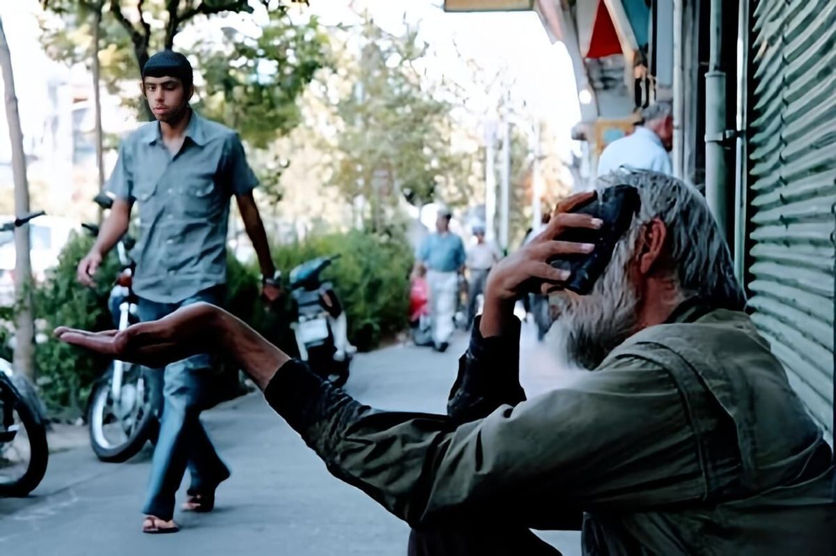 گدای مشهدی با ۶۹میلیون تومان پول در جیبش دستگیر شد