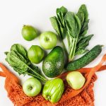 ۵ سبزی معجزه‌گر برای کاهش کلسترول بالای ۵۰ ساله‌ها