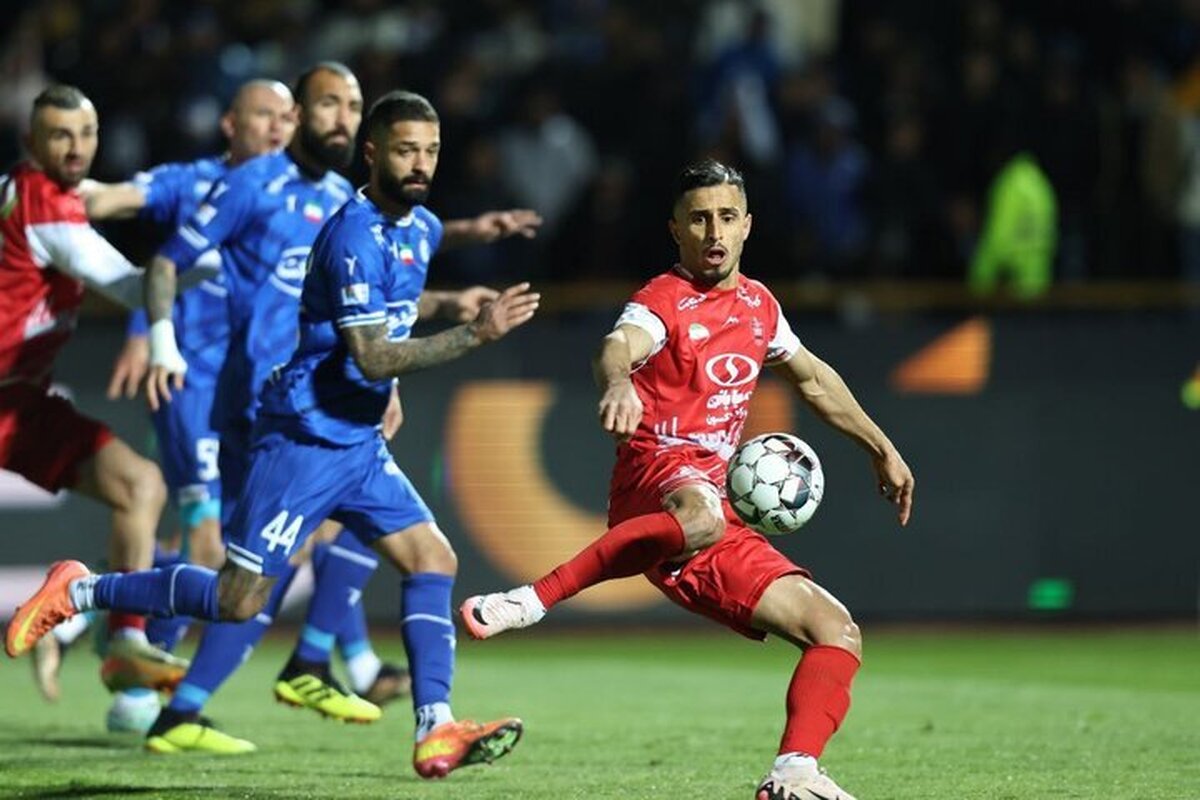 صدور مجوز حرفهای برای استقلال و پرسپولیس