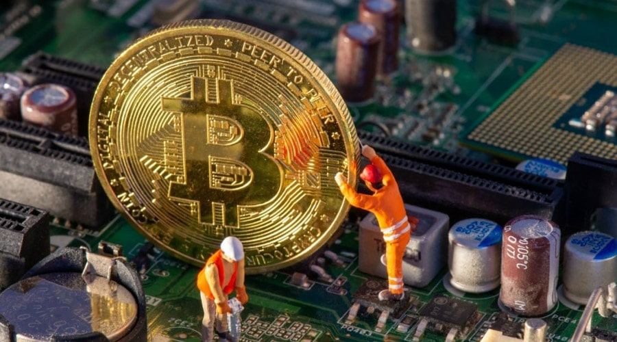 سیگنال خرید صادر شد؛ ماینرهای بیتکوین هم دست از فروش کشیدند!