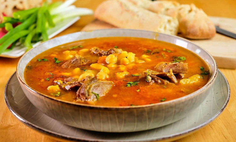 کالری آبگوشت چقدر است؟ – مجله اکالا