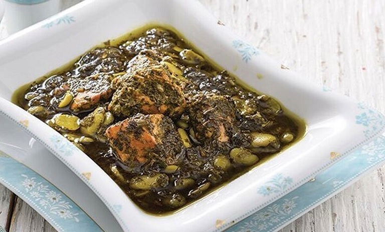 طرز تهیه خورش باقلا سبز با گوشت+ نکات جا افتادن