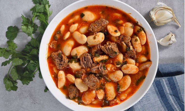 طرز تهیه خورش باقلا سبز لبنانی+ نکات و فوت‌و‌فن ها