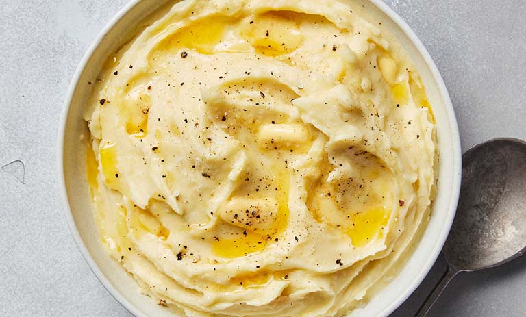 طرز تهیه پوره سیب زمینی به سبک رستورانی+ نکات کلیدی