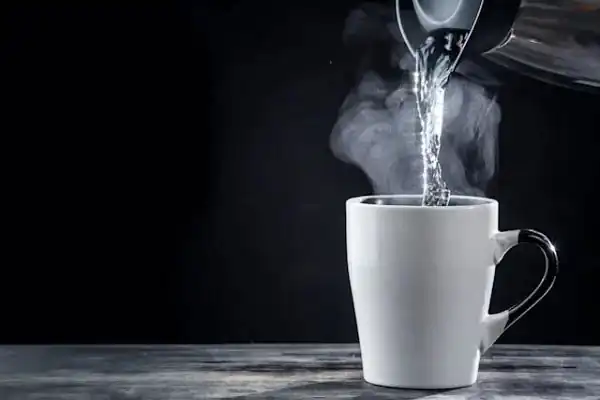 تعبیر خواب ریختن آب جوش روی پا برای زن متاهل و باردار و دختر مجرد از روانشناسی