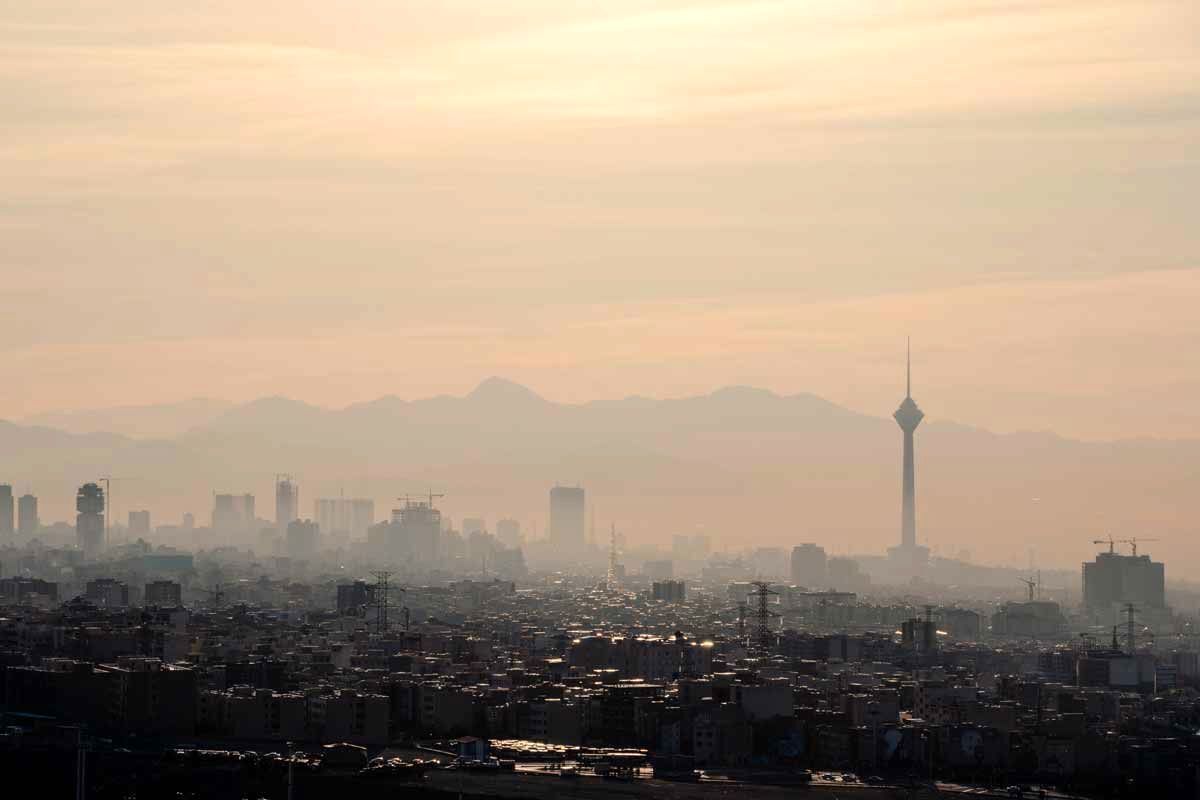 هوای تهران در بهار ۱۴۰۳ آلودهتر از پارسال شد | ذرات معلق جای ازن را گرفتند