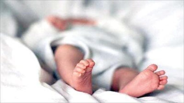 دستگیری ۸ پزشک به اتهام قاچاق نوزادان !