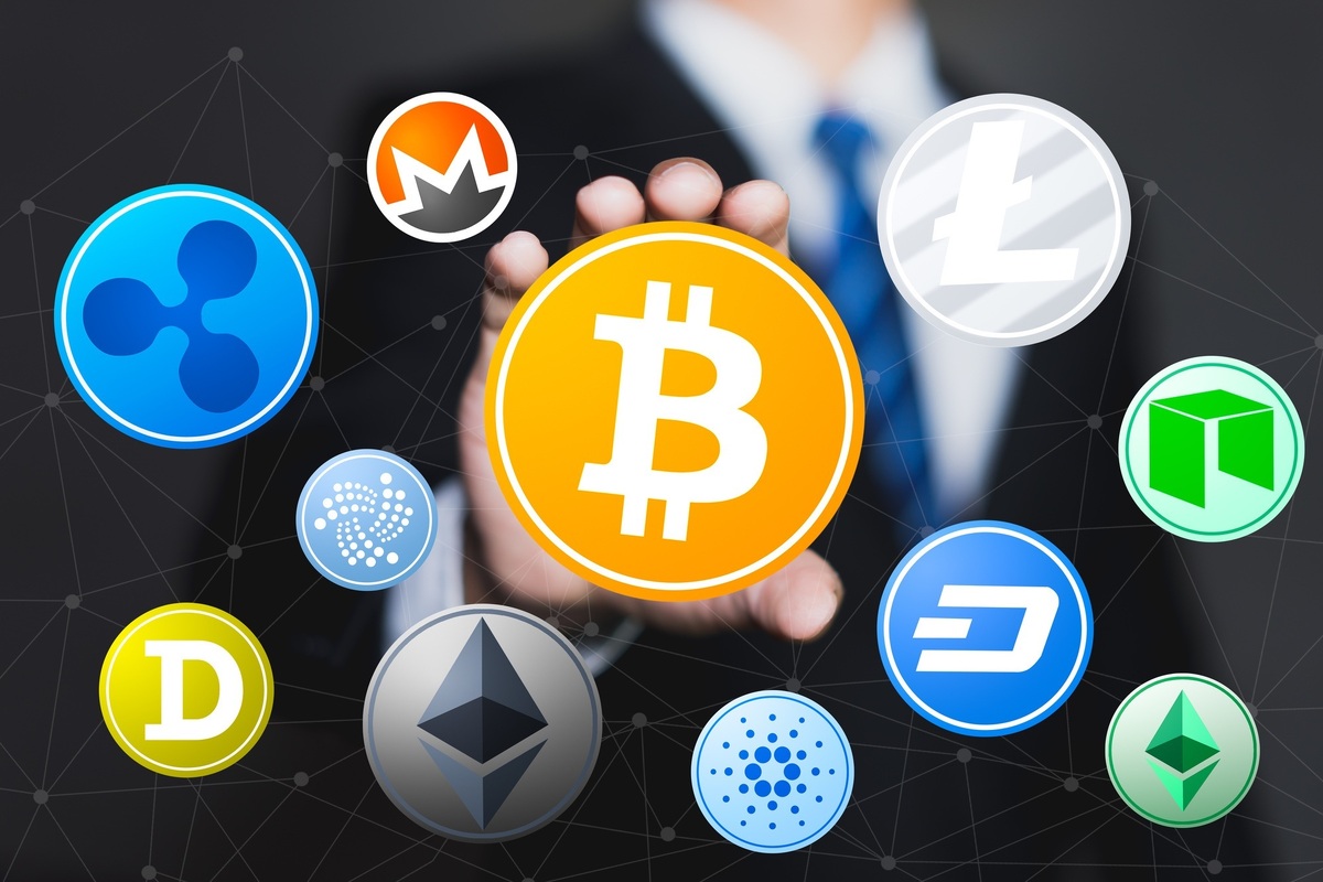 بازار داغ آلت کوینها؛ بیت کوین همچنان در تلاش برای عبور از مرز ۱۱۰ هزار دلار