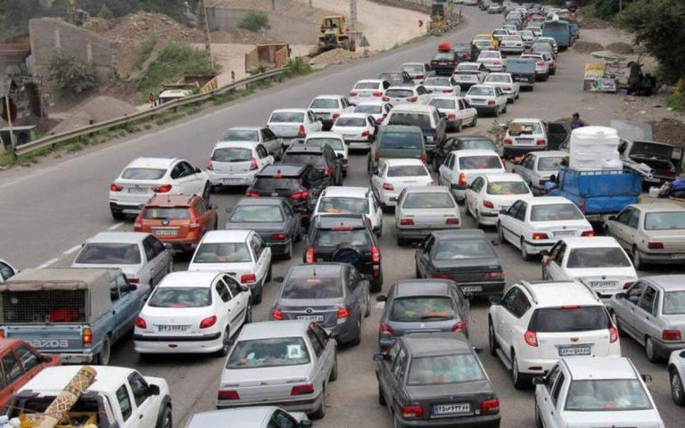 ترافیک سنگین در خروجی تهران / این جاده‌ها قفل شدند