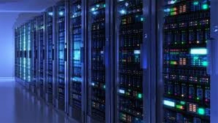 راهنمای جامع انتخاب سرور اختصاصی برای مدیران وبسایتها