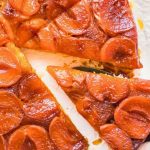 طرز تهیه کیک آپساید داون زردآلو؛ با طعم جذاب و باورنکردنی