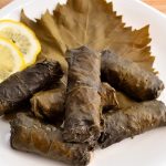 آموزش پیچیدن دلمه برگ مو؛ از سیگاری تا بقچه‌ای