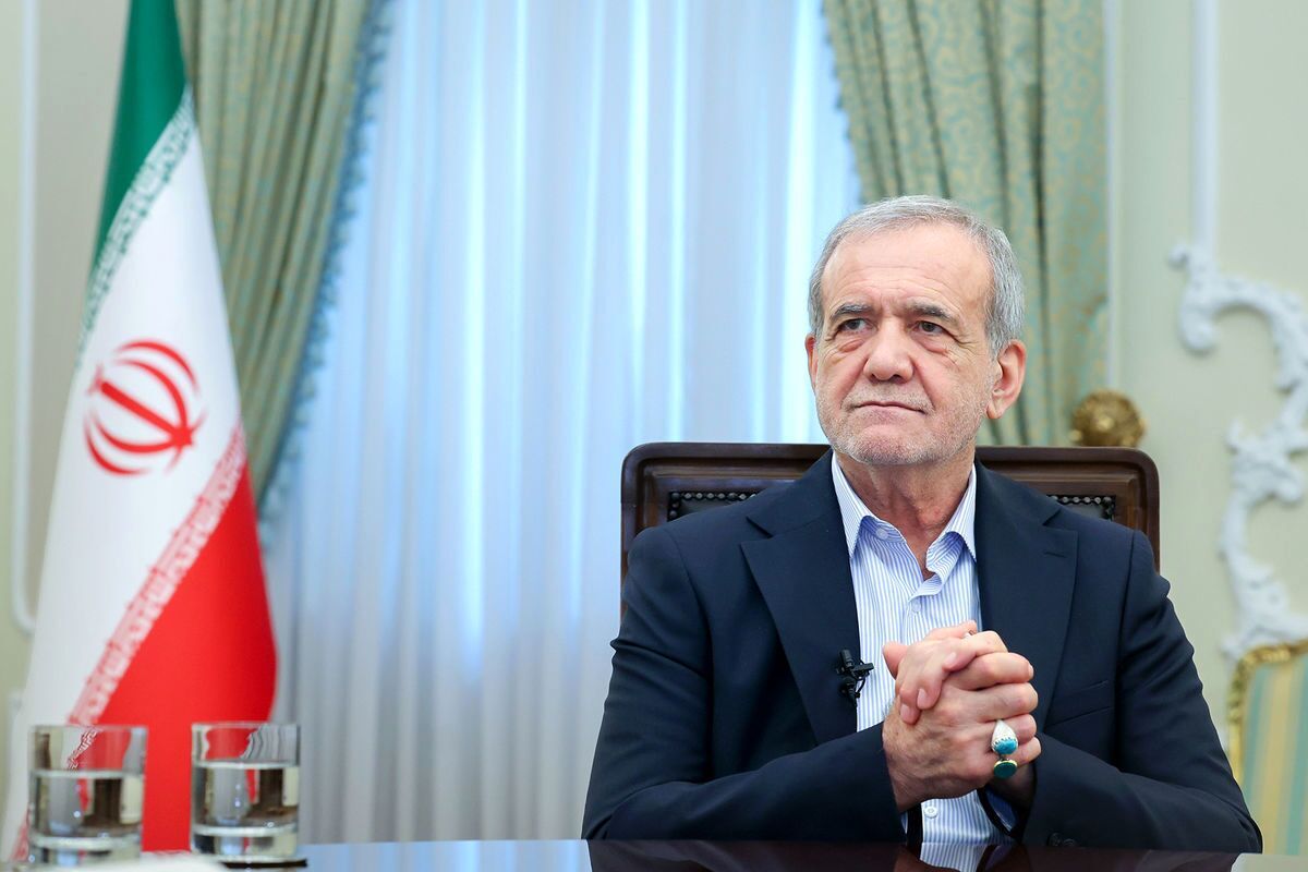 پیام احساسی پزشکیان برای رهبر انقلاب