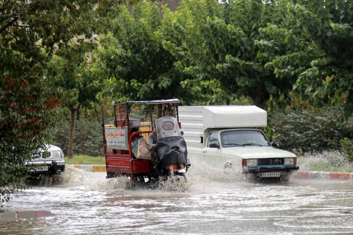 هشدار نارنجی سیل و توفان؛ آمادهباش کامل ۷ استان