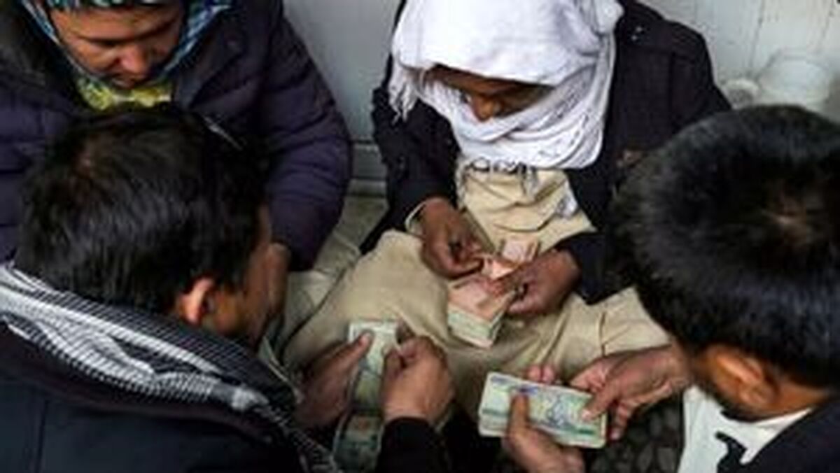 چه کسانی، با چه هدفی روی دستمزد کارگران افغانی موجسواری مجازی میکنند؟