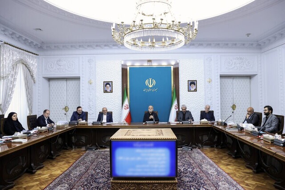 پزشکیان خواستار گسترش سرمایهگذاریهای مشترک در مناطق آزاد شد