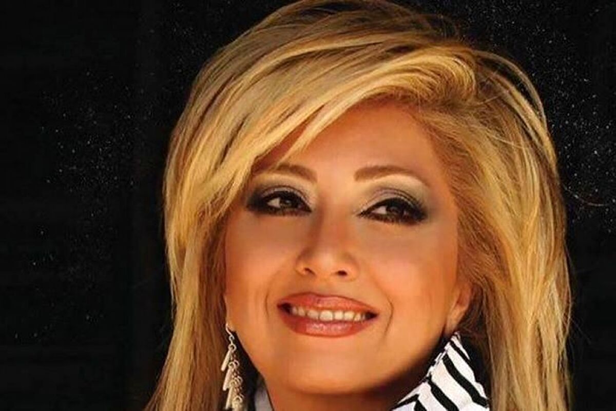 دسته گل لیلا فروهر در تهران + فیلم