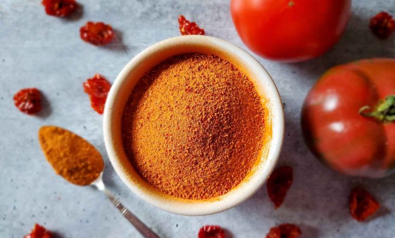 طرز تهیه پودر گوجه فرنگی خانگی+ موارد استفاده