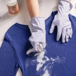 ۴ روش ساده و موثر برای رفع بوی تینر از لباس