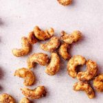 طرز مزه‌دار کردن بادام هندی در خانه؛ 7 طعم خوشمزه و پرطرفدار