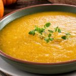 طرز تهیه سوپ کدو حلوایی رستورانی+ نکات و فوت‌و‌فن ها