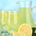 طرز تهیه آب لیموشیرین خانگی؛ خوشمزه و بدون تلخی