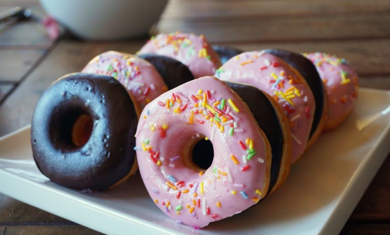 کالری دونات چقدر است؟