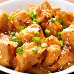 خوراک مرغ با سس گریپ فروت؛ ترکیب خاص و مجلسی برای مهمانی‌ها